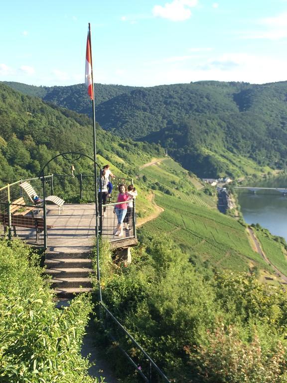 Gaestehaus Am Roemerbad Zell an der Mosel Luaran gambar
